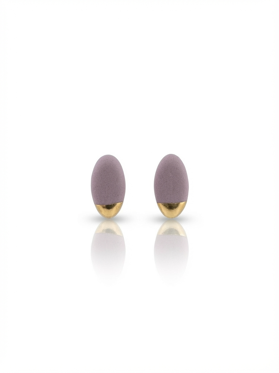 the earrings without glaze there are two input imagesimage 1 reference product photo finished cat h0j27jb4v1e4dzukx91u